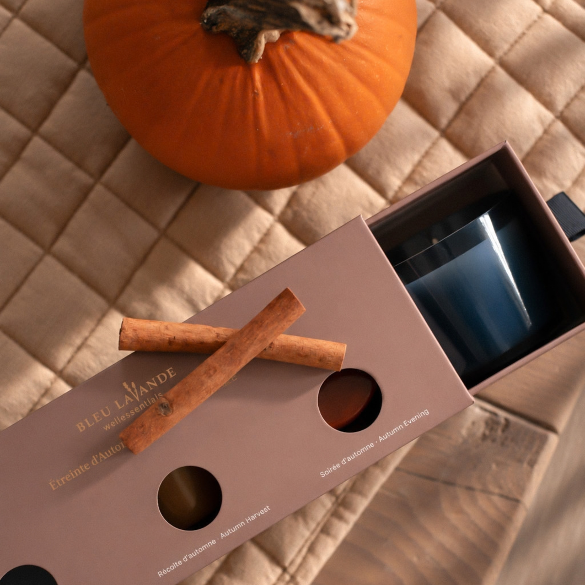 Coffret de chandelles coulées à la main au Québec pour les soirées d'automne