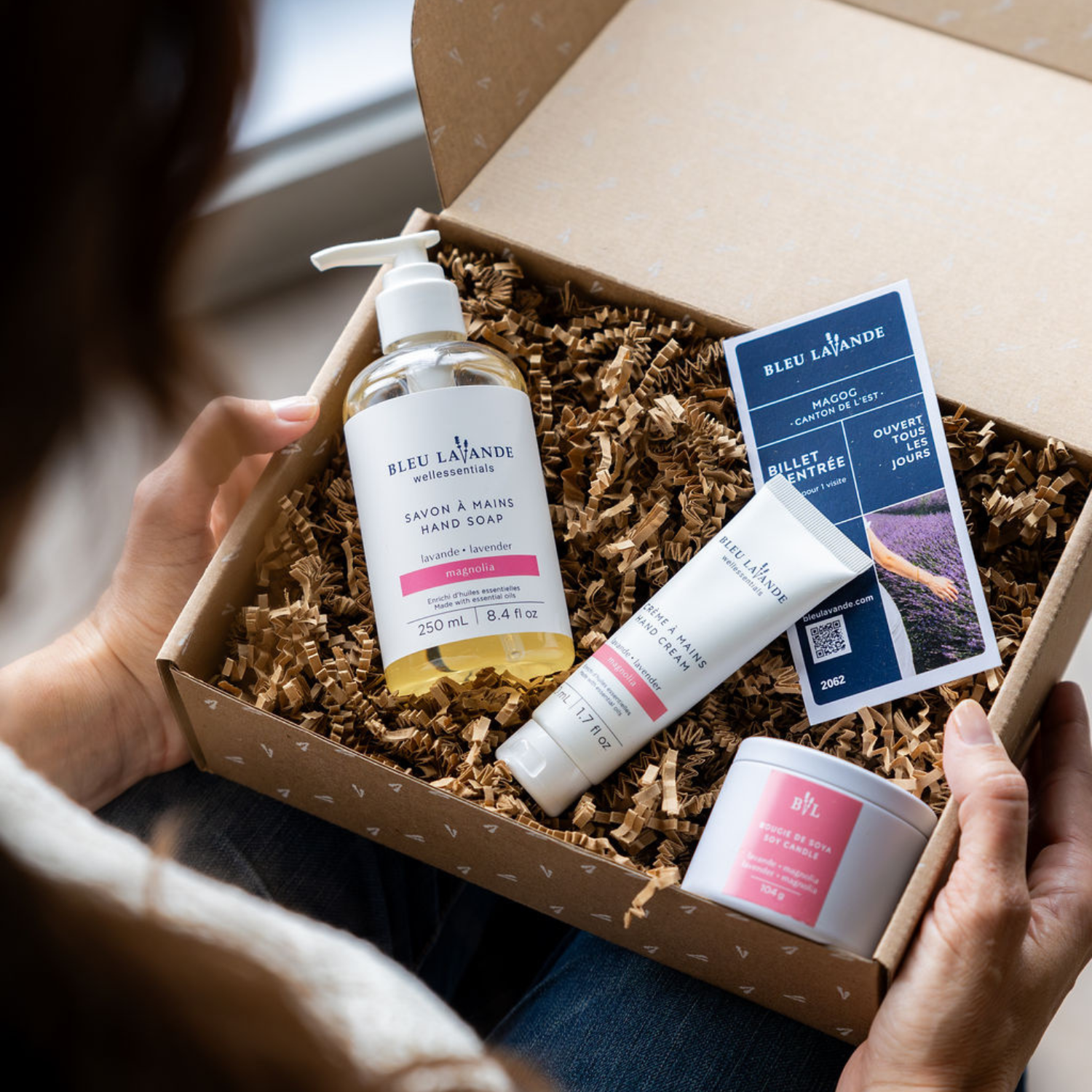 Ensemble-cadeau de produits lavande-magnolia et billet d'entrée pour les champs de Bleu Lavande