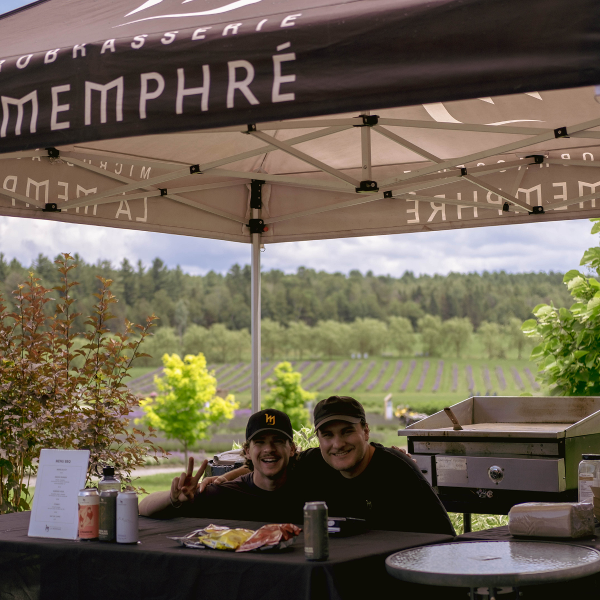 Bières et BBQ par la microbrasserie La Memphré à Bleu Lavande