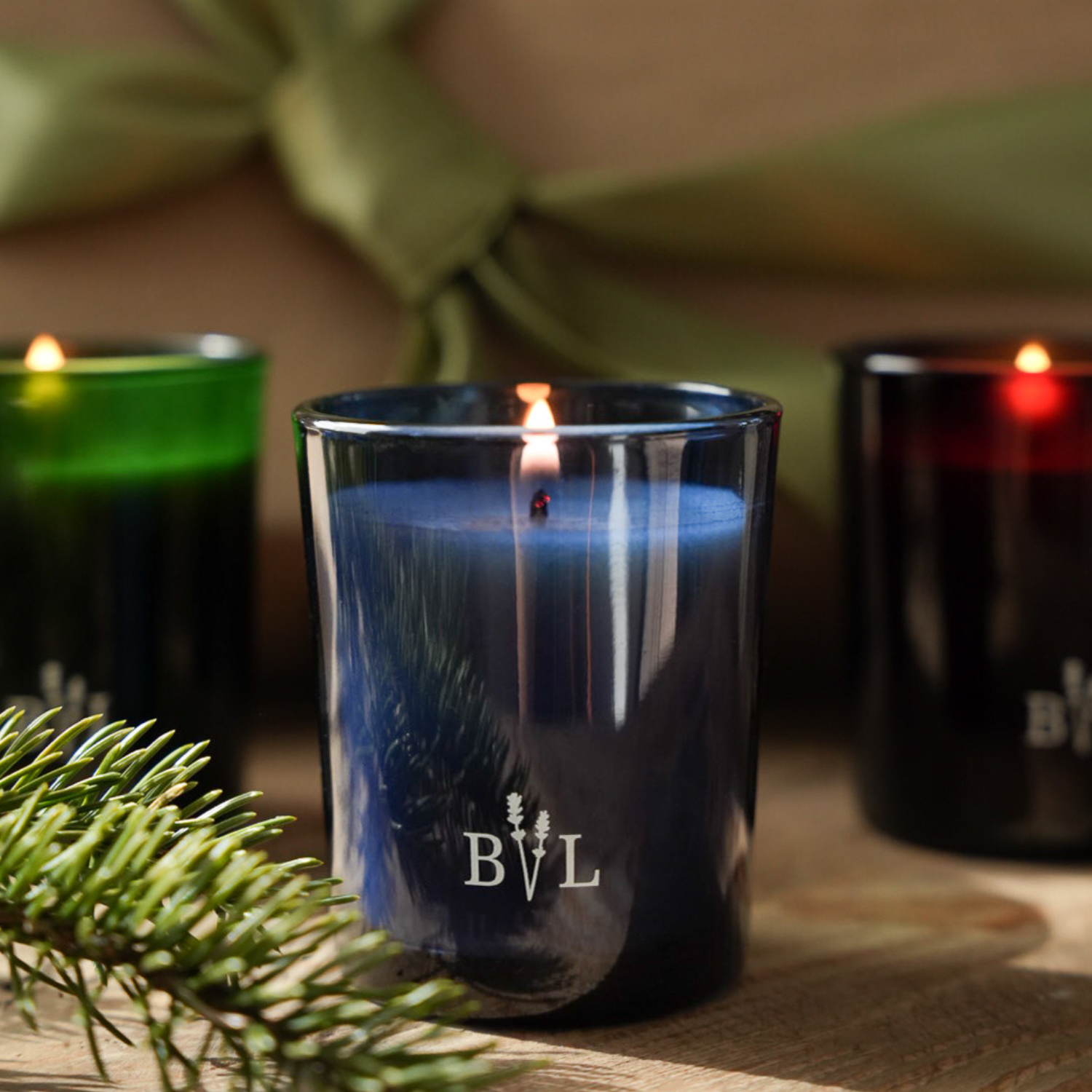 Chandelles festives pour le temps des fêtes, faites au Québec par Bleu Lavande