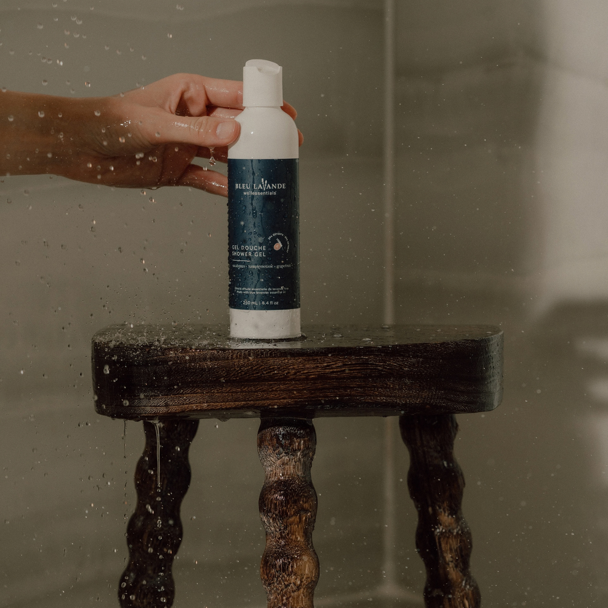 Le gel douche aux huiles essentielles d'eucalyptus et de pamplemousse