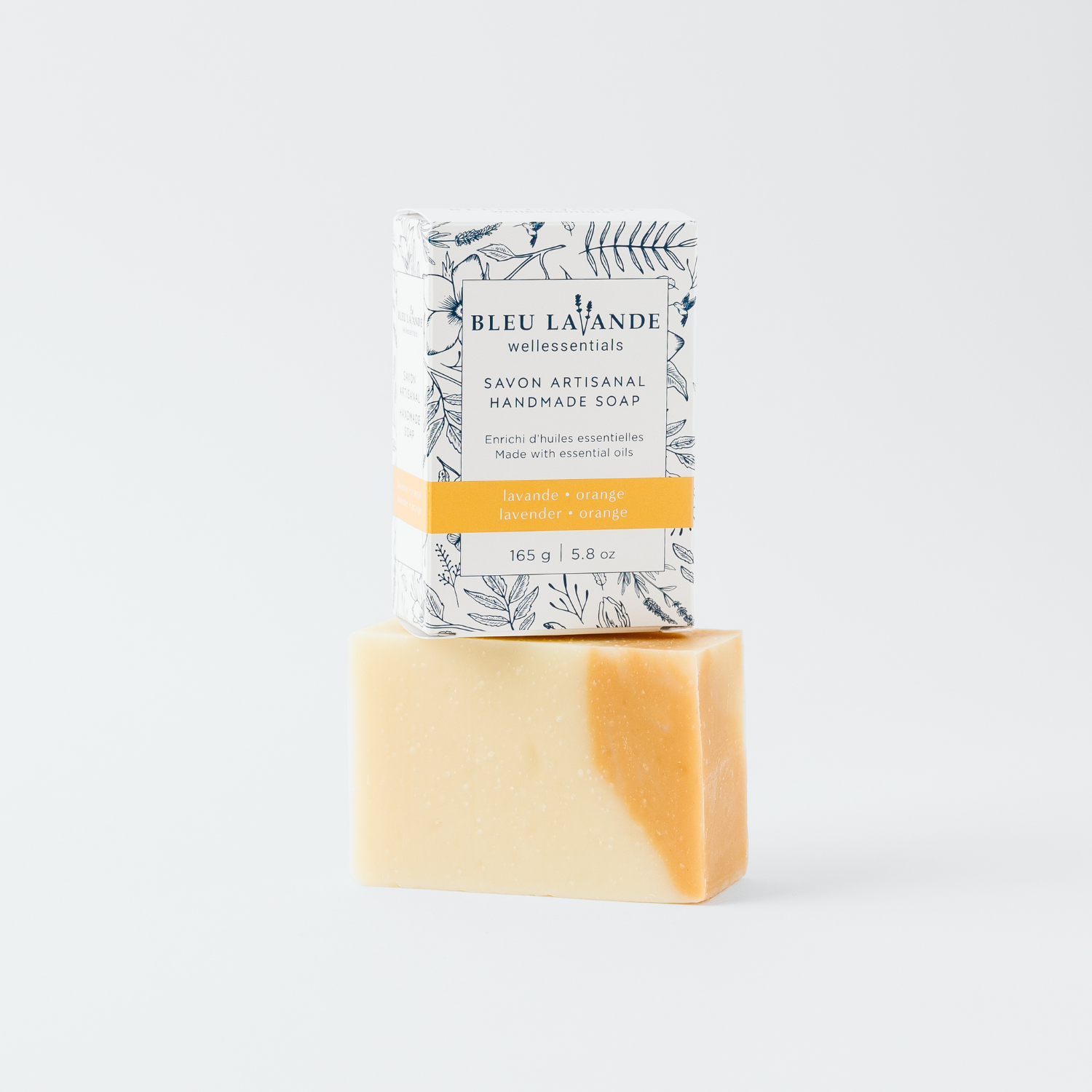 Savon en barre aux huiles essentielles pures de lavande fine et orange douce